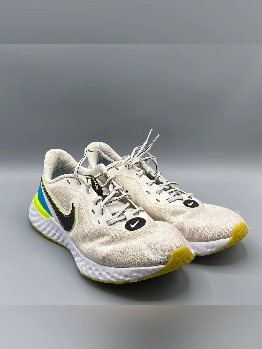 Nike Revolution 5 EXT Men's Athletic Shoes​